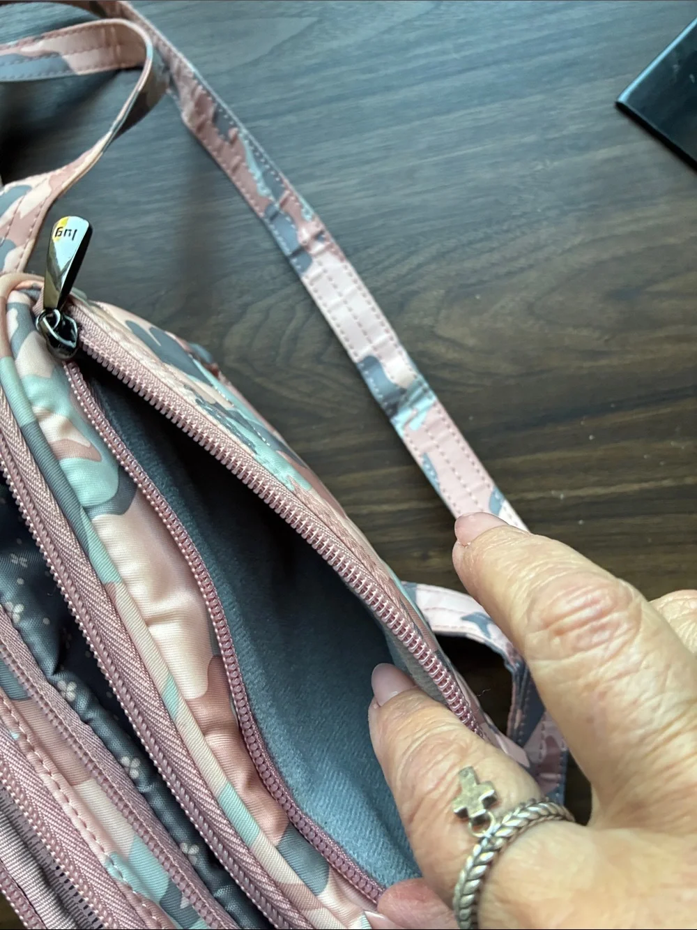 lug Quilted Pink Camouflage roundabout, Crossbody belt bag